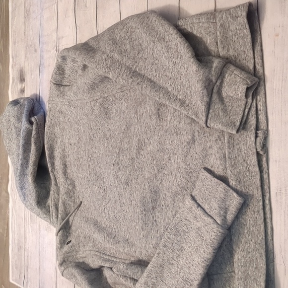 Figs gray zipped sweatshirt hooded jacket size medium - Picture 6 of 6